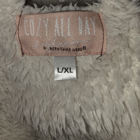 Berkshire Off-White Hooded Teddy Fleece Jacket - Picture 5 of 6